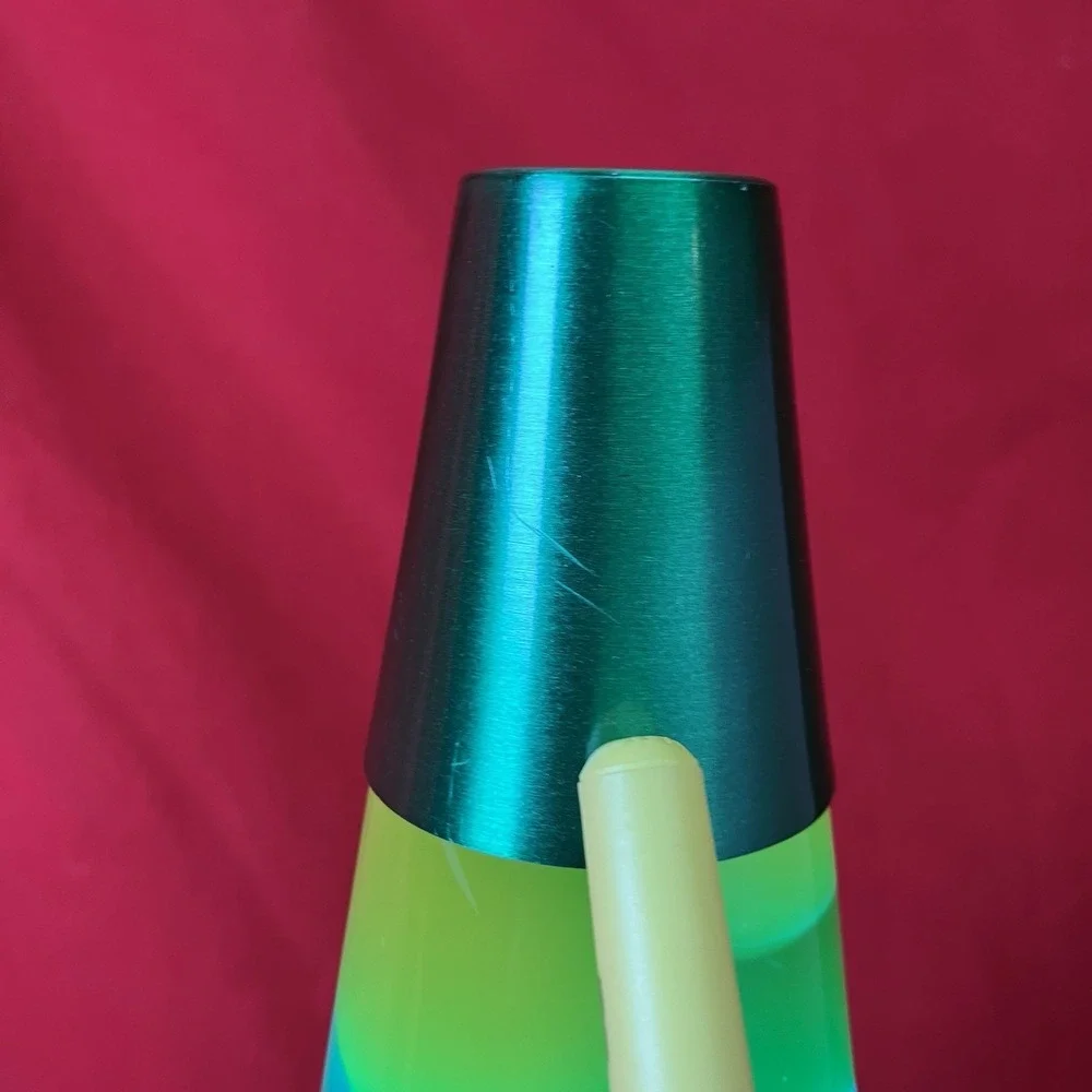 Lava Lite Lamp 2017 14.5" Bob Marley / Blue Liquid / Yellow Wax / 2124 /‎ Flaw - Picture 8 of 17